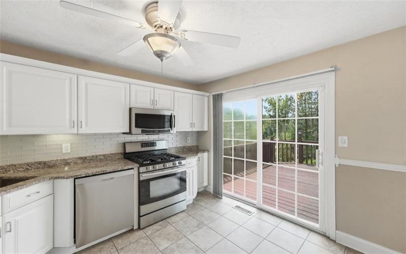 328 Whitney Chase Lane, Irwin, 15642, 3 Bedrooms Bedrooms, 9 Rooms Rooms,2.1 BathroomsBathrooms,Residential,For Sale,Whitney Chase Lane,1763945