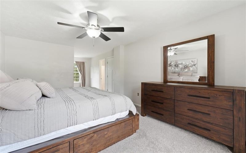 328 Whitney Chase Lane, Irwin, 15642, 3 Bedrooms Bedrooms, 9 Rooms Rooms,2.1 BathroomsBathrooms,Residential,For Sale,Whitney Chase Lane,1763945