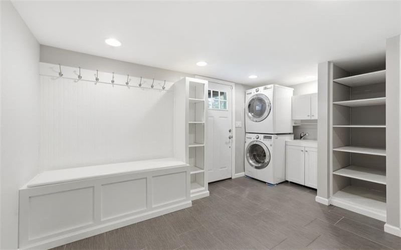 328 Whitney Chase Lane, Irwin, 15642, 3 Bedrooms Bedrooms, 9 Rooms Rooms,2.1 BathroomsBathrooms,Residential,For Sale,Whitney Chase Lane,1763945