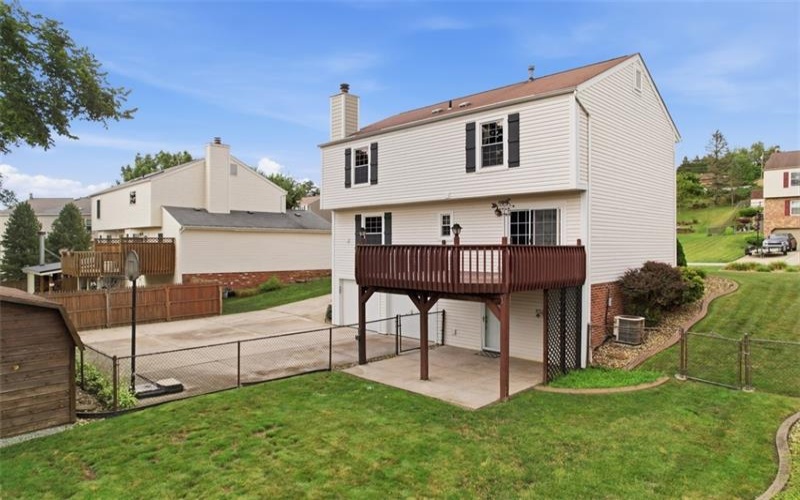 328 Whitney Chase Lane, Irwin, 15642, 3 Bedrooms Bedrooms, 9 Rooms Rooms,2.1 BathroomsBathrooms,Residential,For Sale,Whitney Chase Lane,1763945