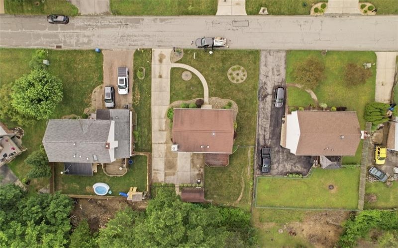328 Whitney Chase Lane, Irwin, 15642, 3 Bedrooms Bedrooms, 9 Rooms Rooms,2.1 BathroomsBathrooms,Residential,For Sale,Whitney Chase Lane,1763945