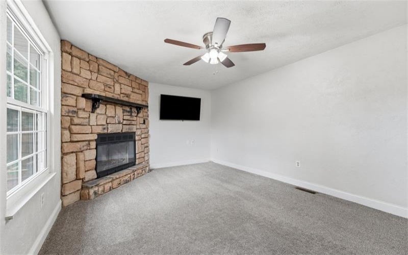 328 Whitney Chase Lane, Irwin, 15642, 3 Bedrooms Bedrooms, 9 Rooms Rooms,2.1 BathroomsBathrooms,Residential,For Sale,Whitney Chase Lane,1763945