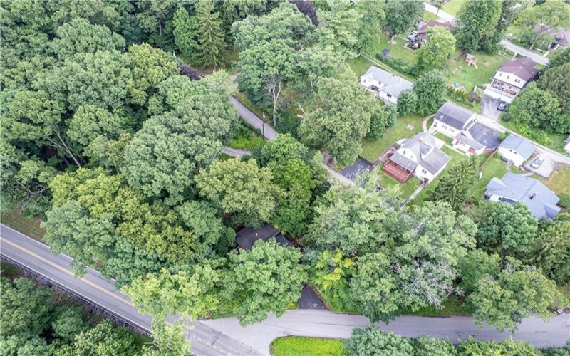 486 Woodlawn Ave, Jeannette, 15644, 2 Bedrooms Bedrooms, 7 Rooms Rooms,1.1 BathroomsBathrooms,Residential,For Sale,Woodlawn Ave,1763975