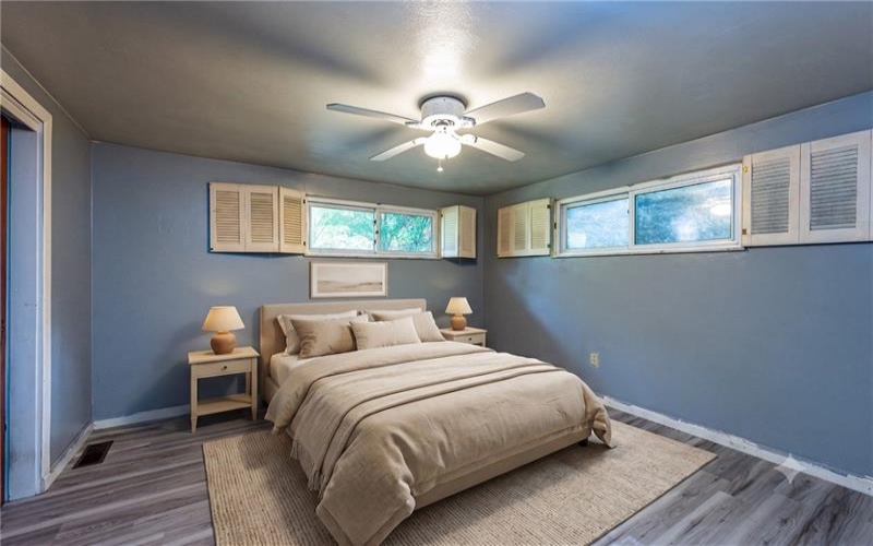 486 Woodlawn Ave, Jeannette, 15644, 2 Bedrooms Bedrooms, 7 Rooms Rooms,1.1 BathroomsBathrooms,Residential,For Sale,Woodlawn Ave,1763975