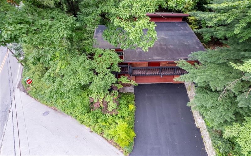 486 Woodlawn Ave, Jeannette, 15644, 2 Bedrooms Bedrooms, 7 Rooms Rooms,1.1 BathroomsBathrooms,Residential,For Sale,Woodlawn Ave,1763975