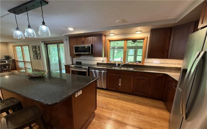 4900 Cole Road, Murrysville, 15668, 3 Bedrooms Bedrooms, 11 Rooms Rooms,3.1 BathroomsBathrooms,Residential,For Sale,Cole Road,1764000