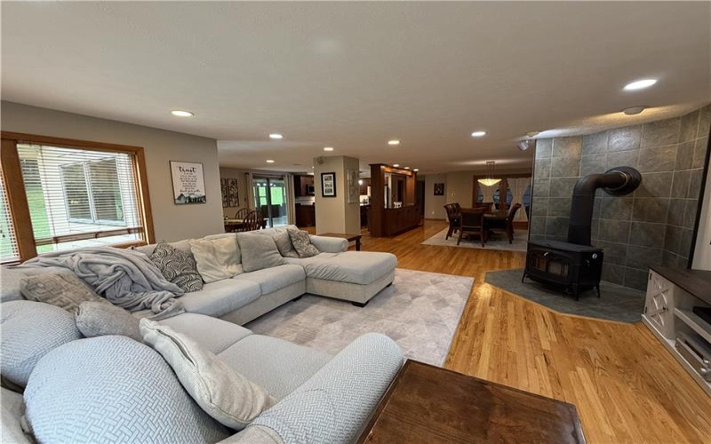 4900 Cole Road, Murrysville, 15668, 3 Bedrooms Bedrooms, 11 Rooms Rooms,3.1 BathroomsBathrooms,Residential,For Sale,Cole Road,1764000
