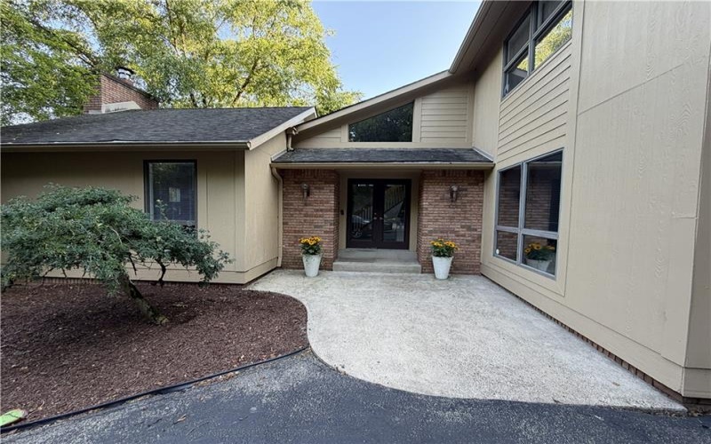 4900 Cole Road, Murrysville, 15668, 3 Bedrooms Bedrooms, 11 Rooms Rooms,3.1 BathroomsBathrooms,Residential,For Sale,Cole Road,1764000