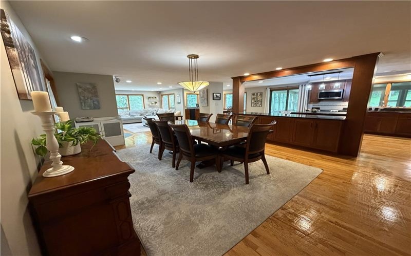 4900 Cole Road, Murrysville, 15668, 3 Bedrooms Bedrooms, 11 Rooms Rooms,3.1 BathroomsBathrooms,Residential,For Sale,Cole Road,1764000