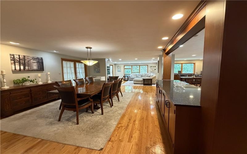 4900 Cole Road, Murrysville, 15668, 3 Bedrooms Bedrooms, 11 Rooms Rooms,3.1 BathroomsBathrooms,Residential,For Sale,Cole Road,1764000