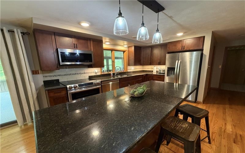 4900 Cole Road, Murrysville, 15668, 3 Bedrooms Bedrooms, 11 Rooms Rooms,3.1 BathroomsBathrooms,Residential,For Sale,Cole Road,1764000