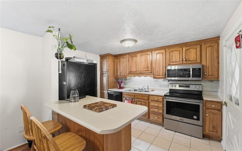 850 Westchester Dr, Irwin, 15642, 3 Bedrooms Bedrooms, ,2 BathroomsBathrooms,Residential,For Sale,Westchester Dr,1764007