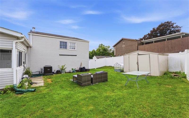 850 Westchester Dr, Irwin, 15642, 3 Bedrooms Bedrooms, ,2 BathroomsBathrooms,Residential,For Sale,Westchester Dr,1764007