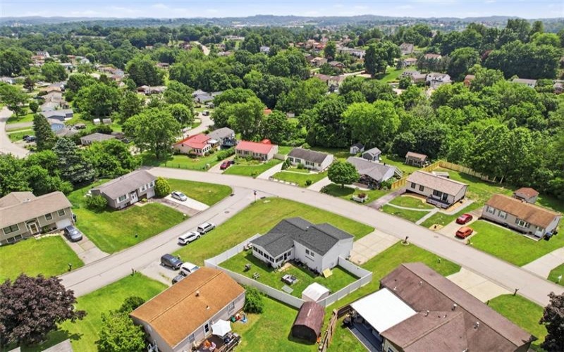 850 Westchester Dr, Irwin, 15642, 3 Bedrooms Bedrooms, ,2 BathroomsBathrooms,Residential,For Sale,Westchester Dr,1764007