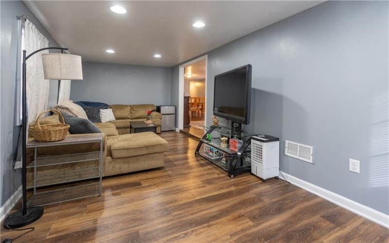 26 Circle Drive, Finleyville, 15332, 3 Bedrooms Bedrooms, ,1 BathroomBathrooms,Residential,For Sale,Circle Drive,1764014