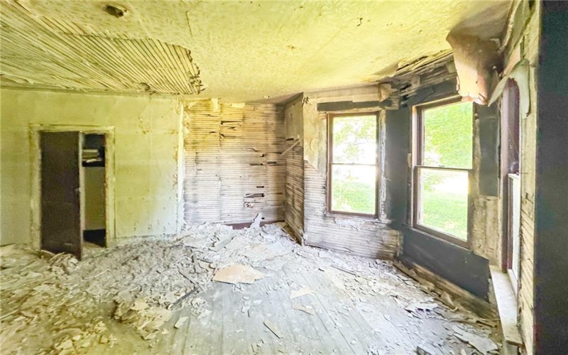 605 Maple St, Brownsville, 15417, 2 Bedrooms Bedrooms, ,1 BathroomBathrooms,Residential,For Sale,Maple St,1764078