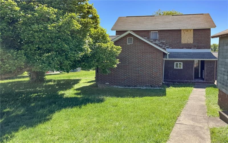 605 Maple St, Brownsville, 15417, 2 Bedrooms Bedrooms, ,1 BathroomBathrooms,Residential,For Sale,Maple St,1764078