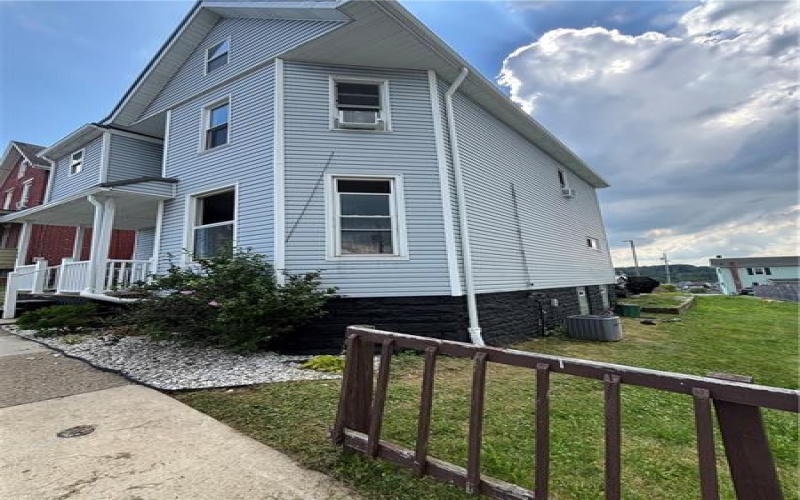 36 Spring Ave, Greensburg, 15601, 3 Bedrooms Bedrooms, ,1.1 BathroomsBathrooms,Residential,For Sale,Spring Ave,1764085