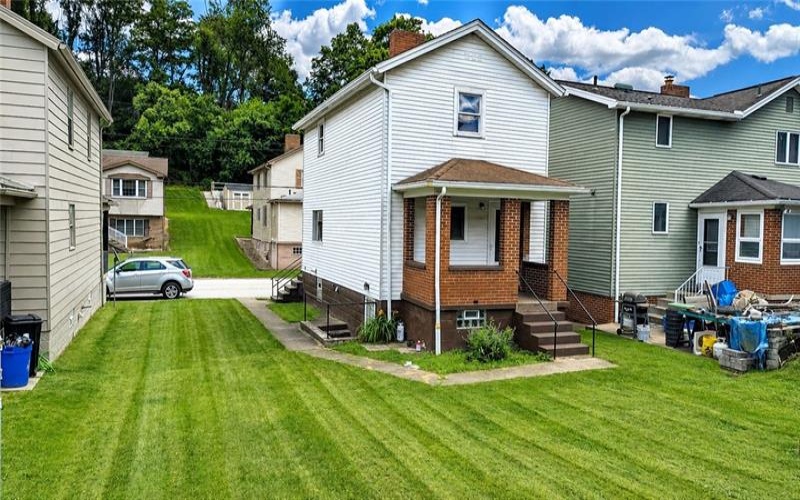 50 Zeller St, Greensburg, 15601, 2 Bedrooms Bedrooms, ,2 BathroomsBathrooms,Residential,For Sale,Zeller St,1764122