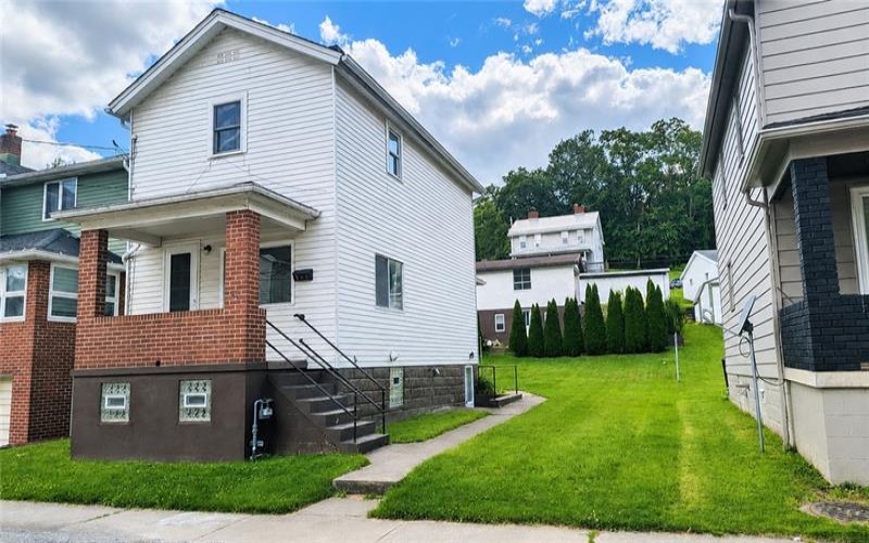 50 Zeller St, Greensburg, 15601, 2 Bedrooms Bedrooms, ,2 BathroomsBathrooms,Residential,For Sale,Zeller St,1764122