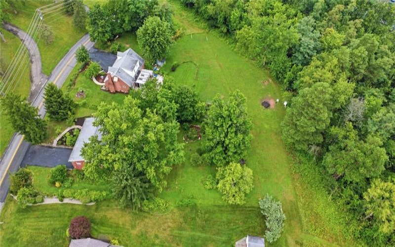116 Hidden Valley Road, Canonsburg, 15317, 3 Bedrooms Bedrooms, 11 Rooms Rooms,1.2 BathroomsBathrooms,Residential,For Sale,Hidden Valley Road,1764132