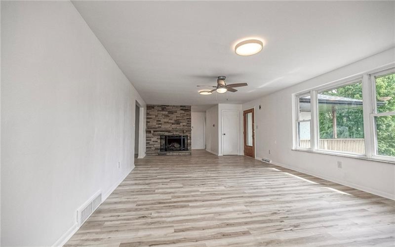 1975 State Route 980, Canonsburg, 15317, 3 Bedrooms Bedrooms, ,1.1 BathroomsBathrooms,Residential,For Sale,State Route 980,1764146
