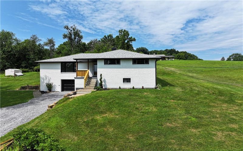 1975 State Route 980, Canonsburg, 15317, 3 Bedrooms Bedrooms, ,1.1 BathroomsBathrooms,Residential,For Sale,State Route 980,1764146