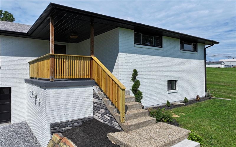 1975 State Route 980, Canonsburg, 15317, 3 Bedrooms Bedrooms, ,1.1 BathroomsBathrooms,Residential,For Sale,State Route 980,1764146
