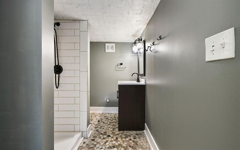 723 8th St, Irwin, 15642, 4 Bedrooms Bedrooms, 9 Rooms Rooms,2.1 BathroomsBathrooms,Residential,For Sale,8th St,1764153