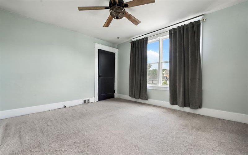 723 8th St, Irwin, 15642, 4 Bedrooms Bedrooms, 9 Rooms Rooms,2.1 BathroomsBathrooms,Residential,For Sale,8th St,1764153