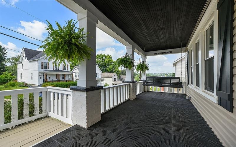 723 8th St, Irwin, 15642, 4 Bedrooms Bedrooms, 9 Rooms Rooms,2.1 BathroomsBathrooms,Residential,For Sale,8th St,1764153