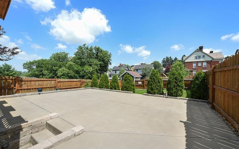 723 8th St, Irwin, 15642, 4 Bedrooms Bedrooms, 9 Rooms Rooms,2.1 BathroomsBathrooms,Residential,For Sale,8th St,1764153