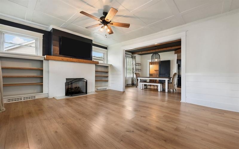 723 8th St, Irwin, 15642, 4 Bedrooms Bedrooms, 9 Rooms Rooms,2.1 BathroomsBathrooms,Residential,For Sale,8th St,1764153