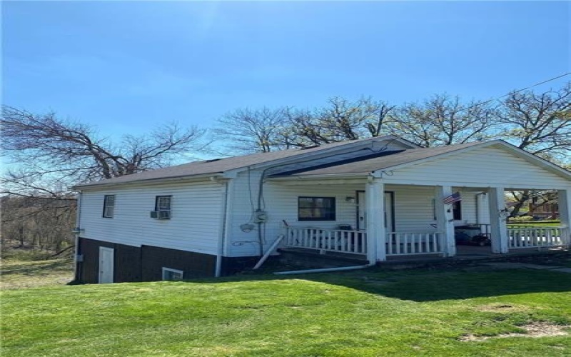 188 Steubenville Pike, Burgettstown, 15021, 4 Bedrooms Bedrooms, ,2 BathroomsBathrooms,Residential,For Sale,Steubenville Pike,1764157