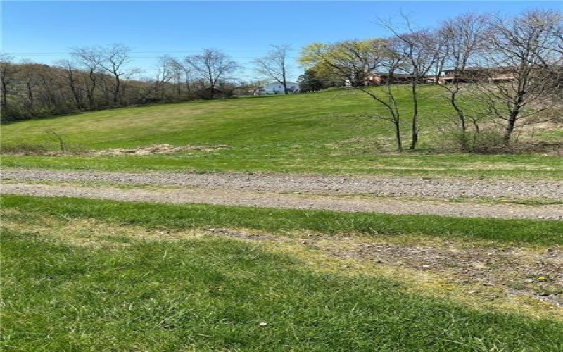 188 Steubenville Pike, Burgettstown, 15021, 4 Bedrooms Bedrooms, ,2 BathroomsBathrooms,Residential,For Sale,Steubenville Pike,1764157