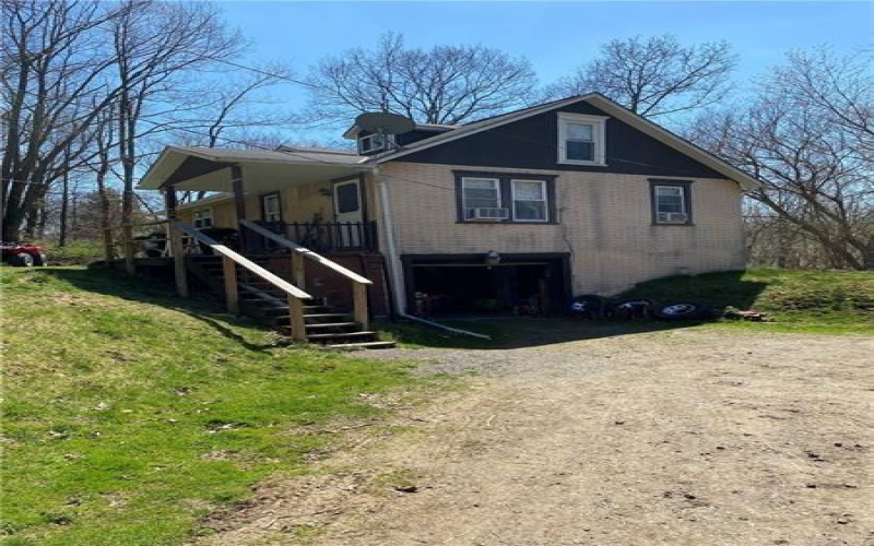 188 Steubenville Pike, Burgettstown, 15021, 4 Bedrooms Bedrooms, ,2 BathroomsBathrooms,Residential,For Sale,Steubenville Pike,1764157
