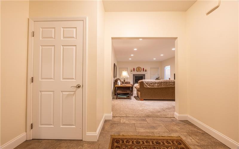 1102 Cross Creek Dr, Uniontown, 15401, 3 Bedrooms Bedrooms, ,2 BathroomsBathrooms,Residential,For Sale,Cross Creek Dr,1764216
