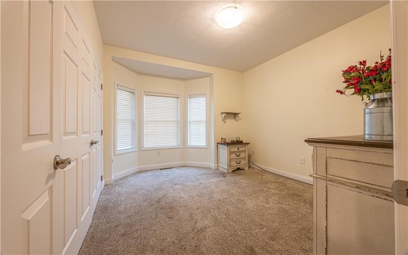 1102 Cross Creek Dr, Uniontown, 15401, 3 Bedrooms Bedrooms, ,2 BathroomsBathrooms,Residential,For Sale,Cross Creek Dr,1764216