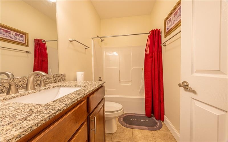 1102 Cross Creek Dr, Uniontown, 15401, 3 Bedrooms Bedrooms, ,2 BathroomsBathrooms,Residential,For Sale,Cross Creek Dr,1764216