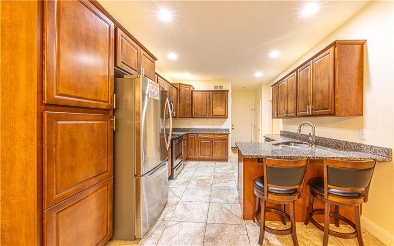 1102 Cross Creek Dr, Uniontown, 15401, 3 Bedrooms Bedrooms, ,2 BathroomsBathrooms,Residential,For Sale,Cross Creek Dr,1764216