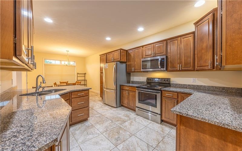 1102 Cross Creek Dr, Uniontown, 15401, 3 Bedrooms Bedrooms, ,2 BathroomsBathrooms,Residential,For Sale,Cross Creek Dr,1764216