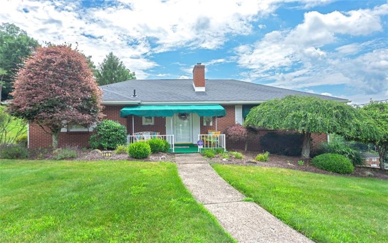 1317 Clifton Road, Washington, 15301, 3 Bedrooms Bedrooms, 10 Rooms Rooms,2 BathroomsBathrooms,Residential,For Sale,Clifton Road,1764236