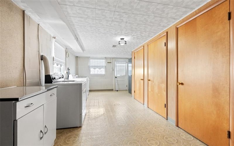 1317 Clifton Road, Washington, 15301, 3 Bedrooms Bedrooms, 10 Rooms Rooms,2 BathroomsBathrooms,Residential,For Sale,Clifton Road,1764236