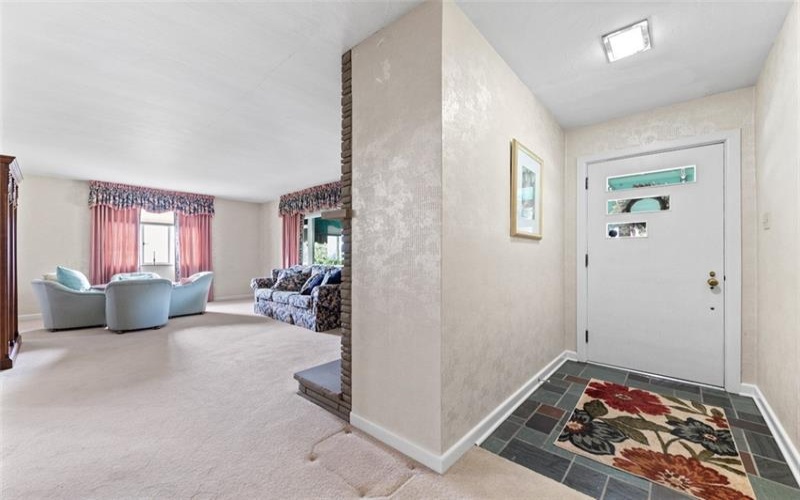 1317 Clifton Road, Washington, 15301, 3 Bedrooms Bedrooms, 10 Rooms Rooms,2 BathroomsBathrooms,Residential,For Sale,Clifton Road,1764236