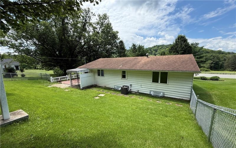 1563 Route 30, Ligonier, 15658, 2 Bedrooms Bedrooms, ,2 BathroomsBathrooms,Residential,For Sale,Route 30,1764277