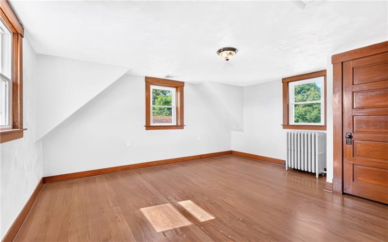 403 PERRY AVENUE, Belle Vernon, 15012, 3 Bedrooms Bedrooms, 9 Rooms Rooms,1 BathroomBathrooms,Residential,For Sale,PERRY AVENUE,1764280