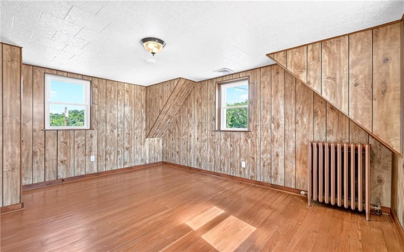 403 PERRY AVENUE, Belle Vernon, 15012, 3 Bedrooms Bedrooms, 9 Rooms Rooms,1 BathroomBathrooms,Residential,For Sale,PERRY AVENUE,1764280