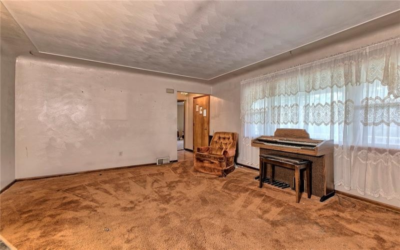 888 Bovard Luxor Road, Greensburg, 15601, 3 Bedrooms Bedrooms, ,1 BathroomBathrooms,Residential,For Sale,Bovard Luxor Road,1764301