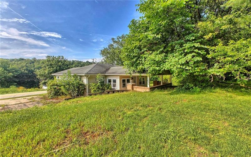 888 Bovard Luxor Road, Greensburg, 15601, 3 Bedrooms Bedrooms, ,1 BathroomBathrooms,Residential,For Sale,Bovard Luxor Road,1764301