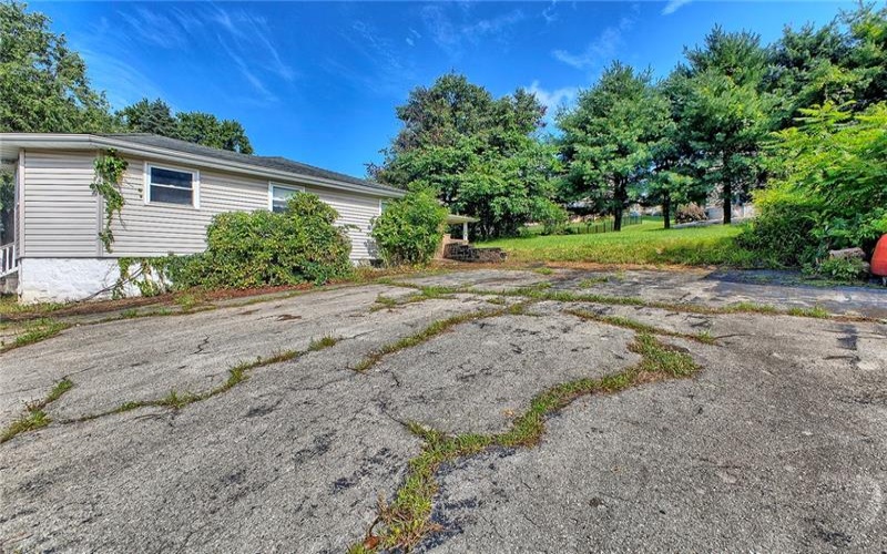 888 Bovard Luxor Road, Greensburg, 15601, 3 Bedrooms Bedrooms, ,1 BathroomBathrooms,Residential,For Sale,Bovard Luxor Road,1764301